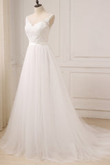 Elegant Long Lace Tulle A-line Backless Wedding Dress