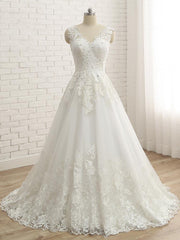 Elegant Long A-line V-Neck Lace Tulle Lace Wedding Dresses
