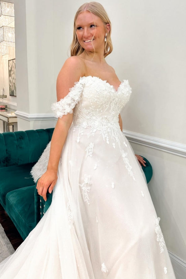 Tulle Sweetheart A-line Off the Shoulder Floor Length Wedding Dress with Appliques Lace