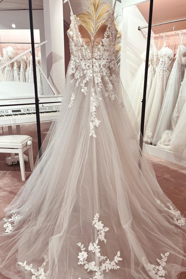 Boho Long A-line V-neck Tulle Lace Open Back Wedding Dresses