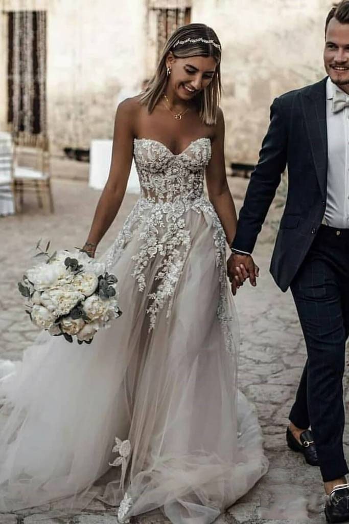 Boho Long A-line Sweetheart Tulle Appliques Lace Wedding Dress