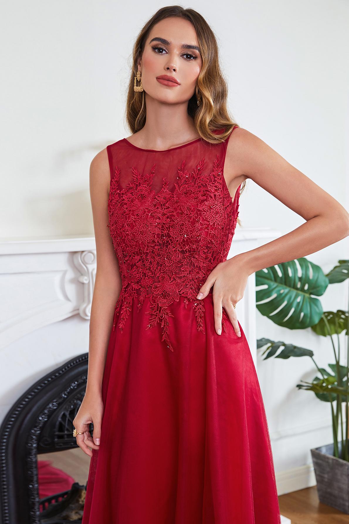 A-line Long Sleeveless Scoop Neck Tulle Lace Appliques Formal Evening Dress