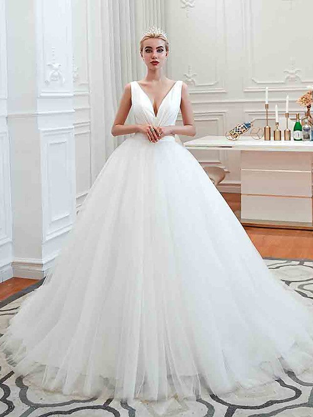 Elegant Long Ball Gown V-neck Tulle Lace White Wedding Dresses