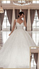 Elegant Ball Gown Sweetheart Tulle Sleeveless Long Beading Wedding Dress