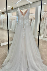 Long Spaghetti Straps V-Neck Tulle Appliques Lace A-Line Wedding Dresses