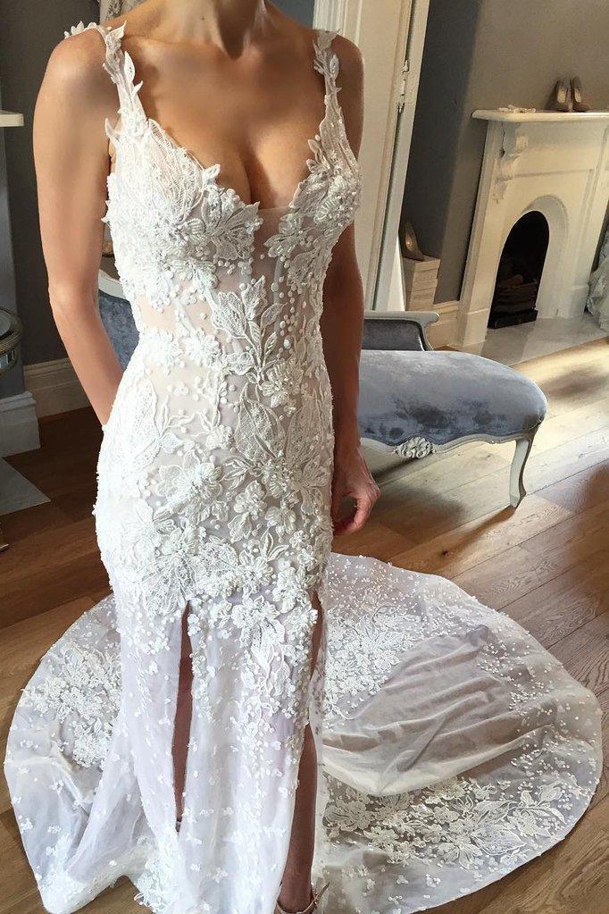 Long Mermaid V-neck Sleeveless Court Train Lace Appliques Wedding Dress