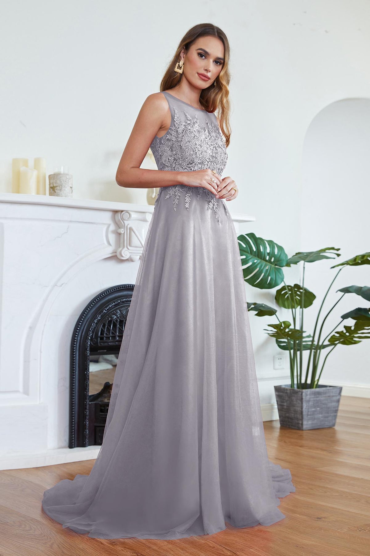 A-line Long Sleeveless Scoop Neck Tulle Lace Appliques Formal Evening Dress