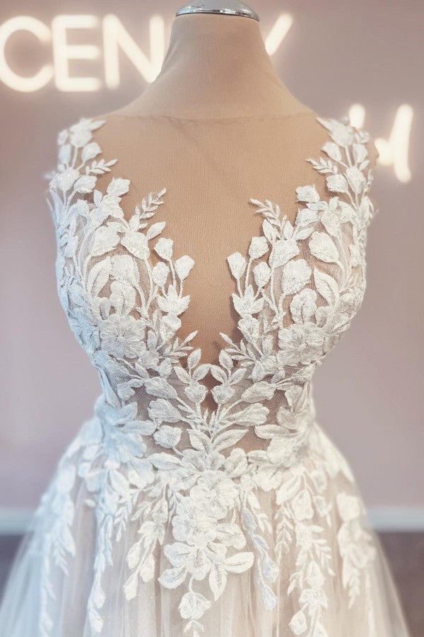Gorgeous Long A-line V-neck Tulle Lace Open Back Wedding Dresses