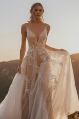 Long Backless Spaghetti Straps V-Neck A-Line Tulle Appliques Lace Wedding Dress