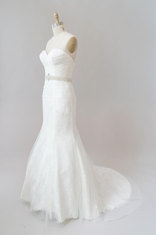 Elegant Long Mermaid Ruffle Sweetheart Lace Tulle Wedding Dress