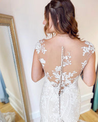 Elegant Bateau Appliques Lace Floor Length Long Mermaid Wedding Dress
