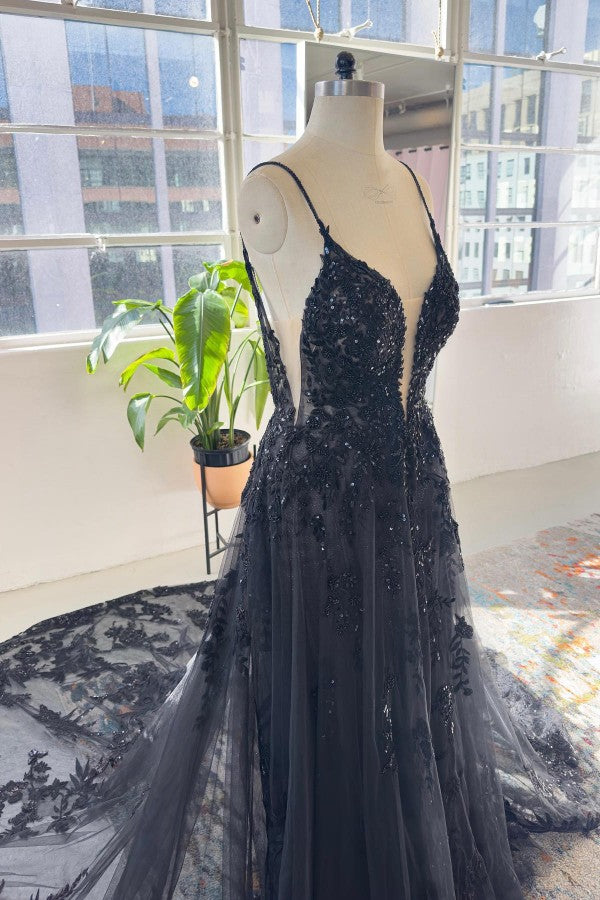 Elegant Black Long A-line V-neck Tulle Lace Open Back Wedding Dresses