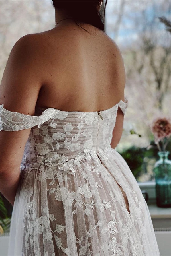 Gorgeous Plus Size Long A-line Off the Shoulder Lace Tulle Wedding Dresses