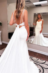 Simple Mermaid Sweetheart Satin Backless Long Wedding Dress with Court Train
