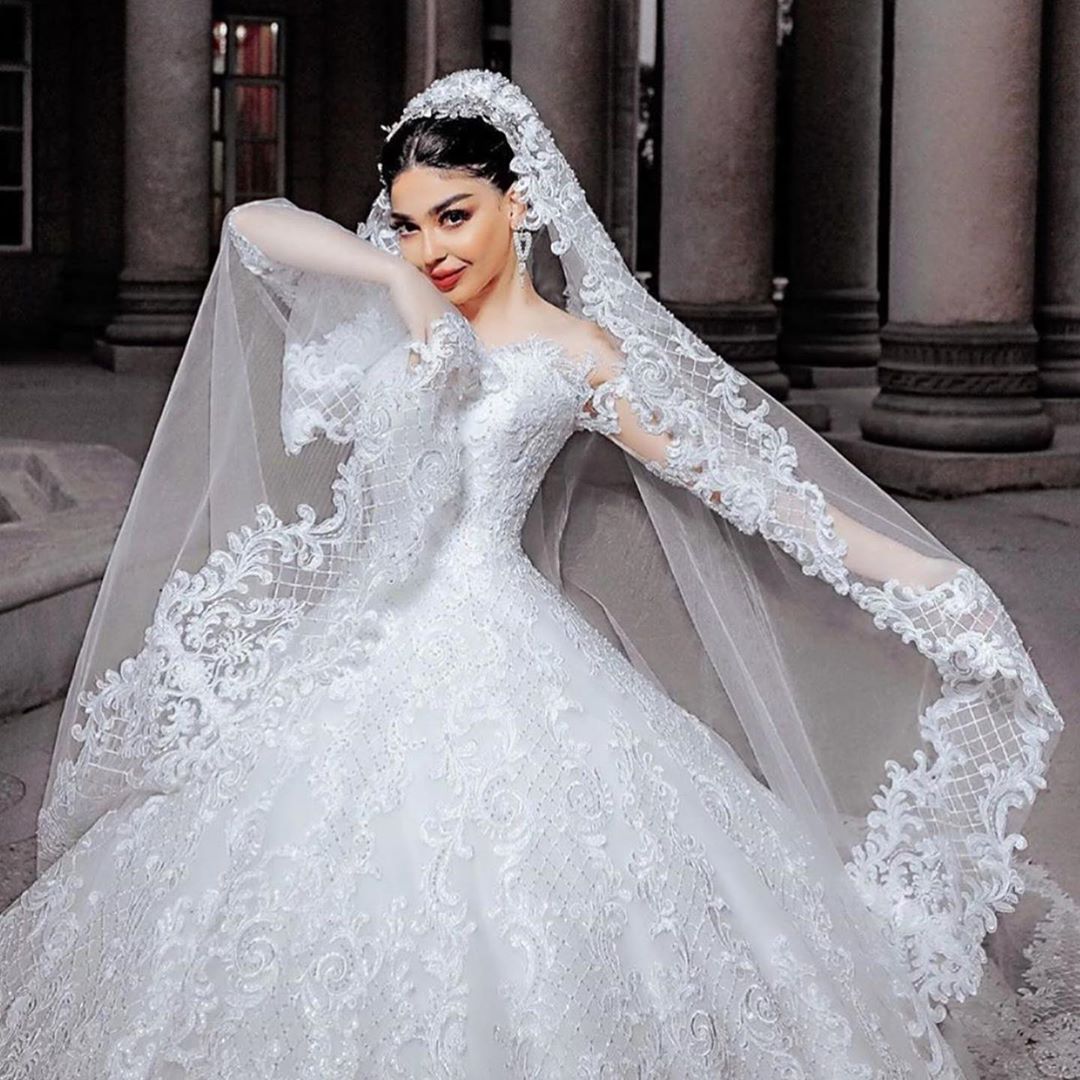 Long A-line Tulle Beads Appliques Wedding Dress with Sleeves