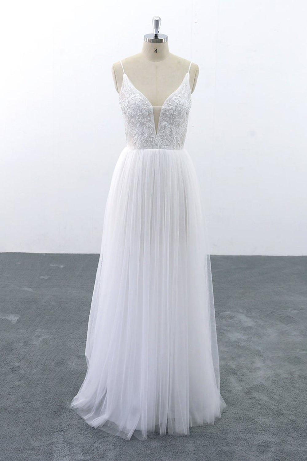 Elegant Long A-line V-neck Spaghetti Strap Tulle Lace Boho Weddding Dresses