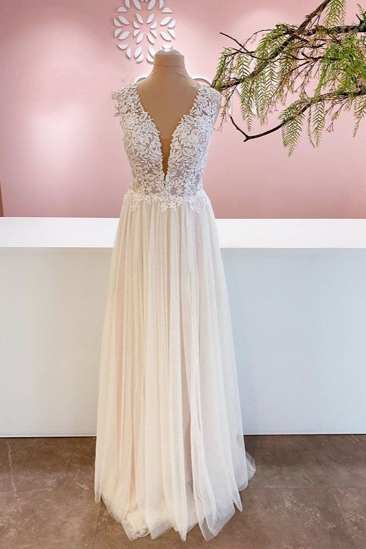Long Wide Straps A-Line Ruffles Floor Length Tulle Backless Wedding Dress With Floral Lace