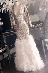 Long Mermaid V-neck Appliques Lace Prom Dress with Sleeves
