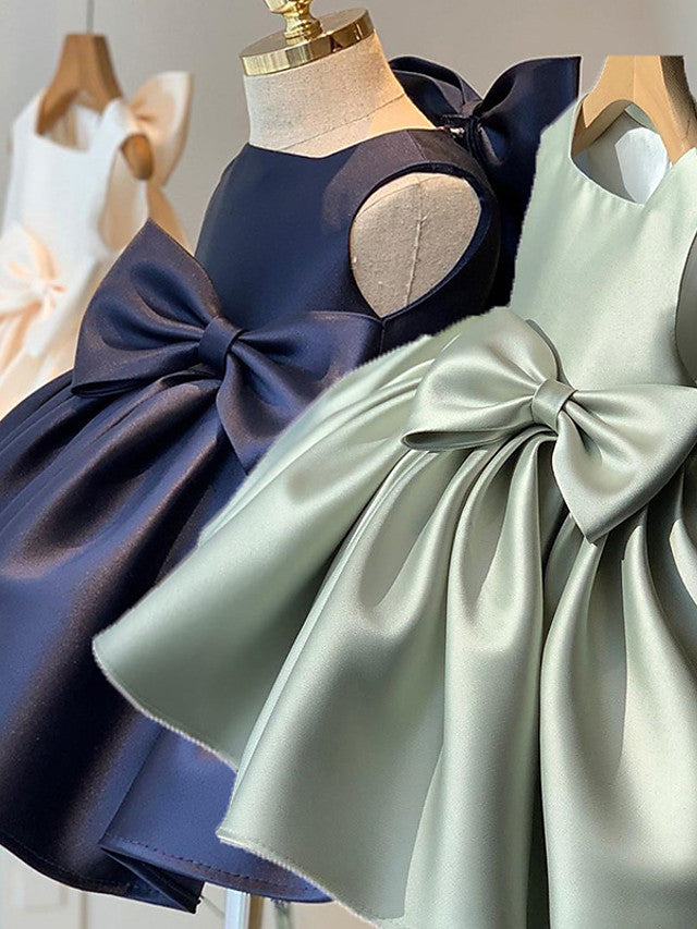 Short Ball Gown Satin Sleeveless Square Neck Party Flower Girl Dresses with Bow