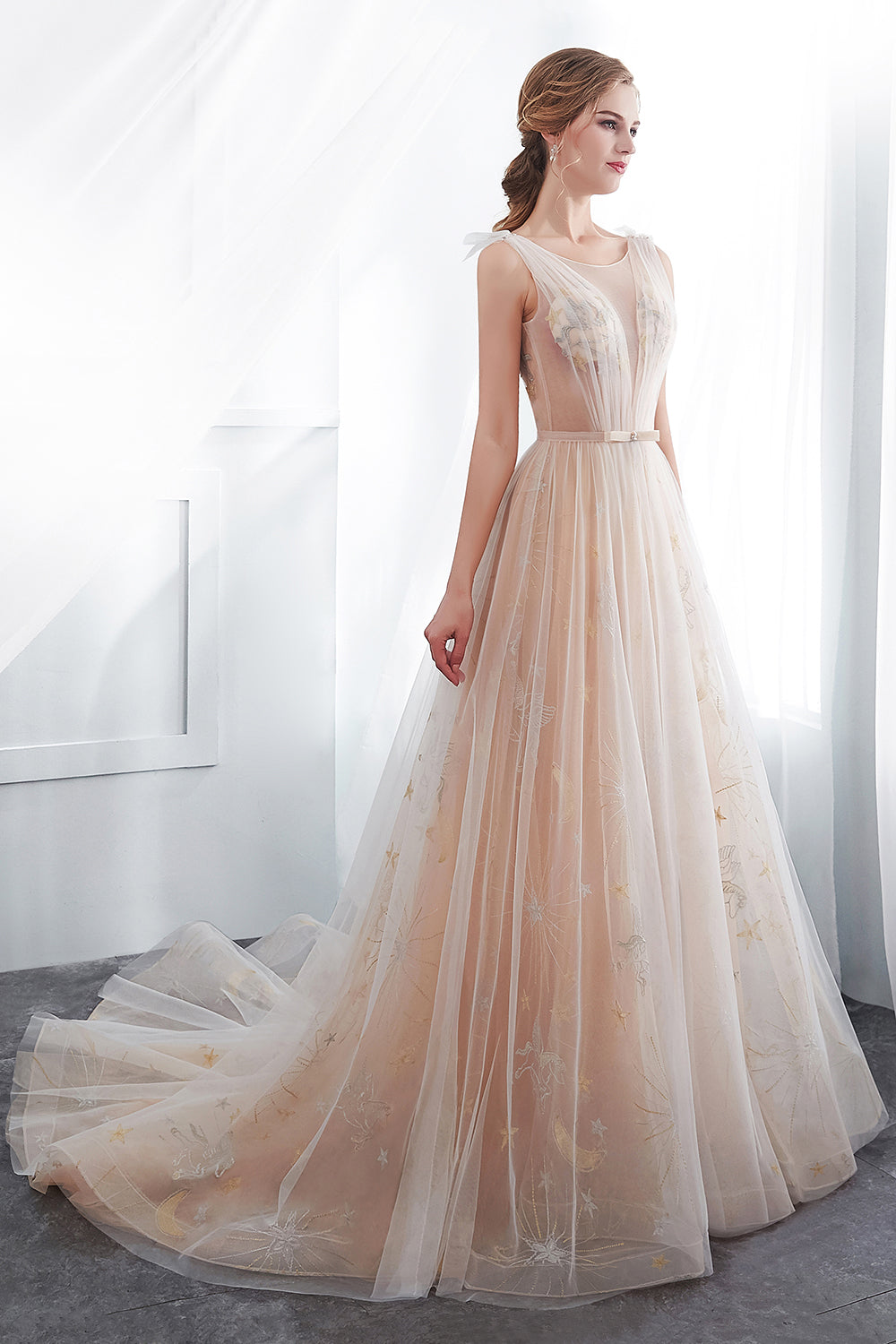 A-line Sleeveless Long Tulle Appliques Evening Dresses