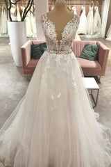 Long A-Line Sweetheart Tulle Floor Length Wedding Dress With Appliques Lace