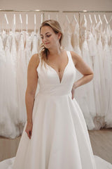 Simple White Plus Size Long Spaghetti Straps V-Neck A-Line Sleeveless Wedding Dress