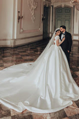 Gorgeous White Long Sleeves Ball Gown Floor length Wedding Dress with Beads