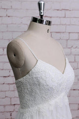 Long A-line Empire Spaghetti Strap Lace Tulle Wedding Dress