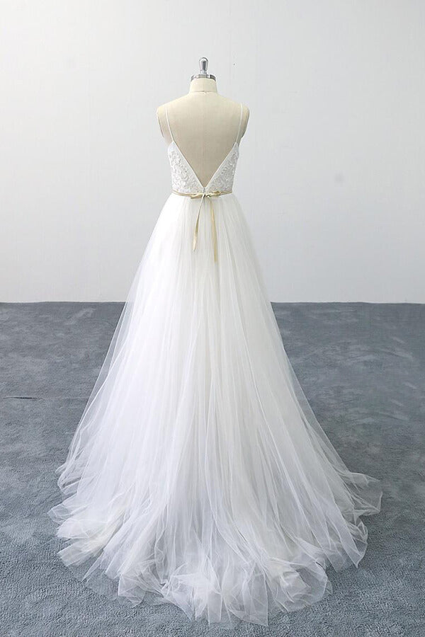Chic Long A-line V-neck Spaghetti Strap Appliques Tulle Wedding Dress