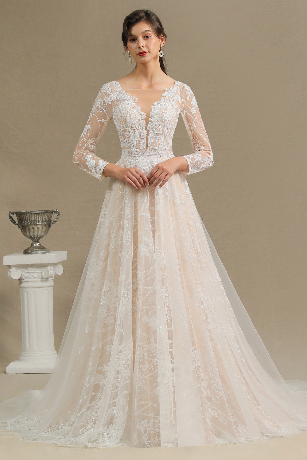 Elegant Long Sleeve Sweetheart Rulle Tulle A-line Wedding Dress