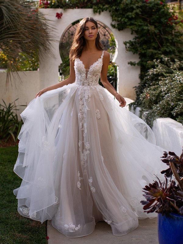 Boho Long A-line Spaghetti Strap Backless Tulle Lace Wedding Dresses