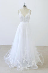 Long White V-neck Ruffle Applqiues Tulle A-line Wedding Dress