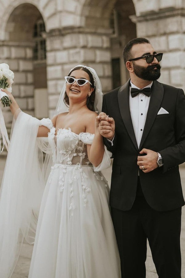 Boho Plus Size Long A-line Off the Shoulder Tulle Lace Wedding Dresses
