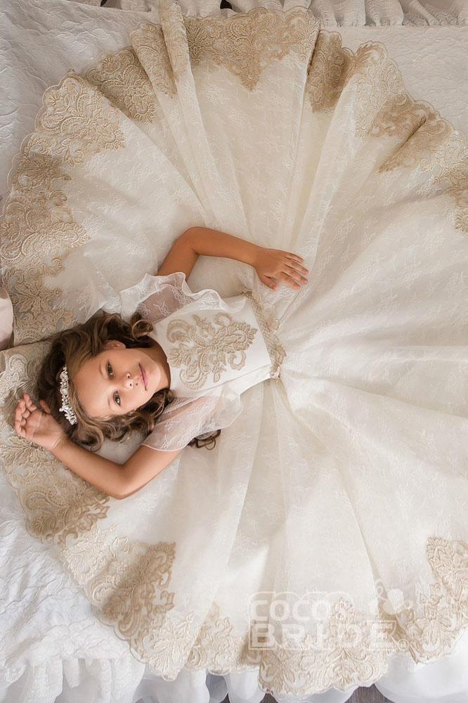 Long Scoop Neck Short Sleeves Ball Gown Flower Girl Dress
