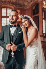 Long Mermaid Spaghetti Straps Sleeveless Lace Wedding Dress with Court Train