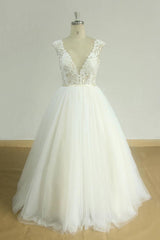 Elegant Long Open Back Lace Tulle A-line Wedding Dress