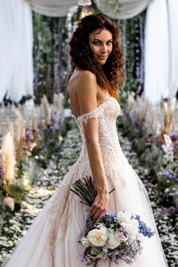 Vintage Long A-line Off the Shoulder Lace Tulle Wedding Dress