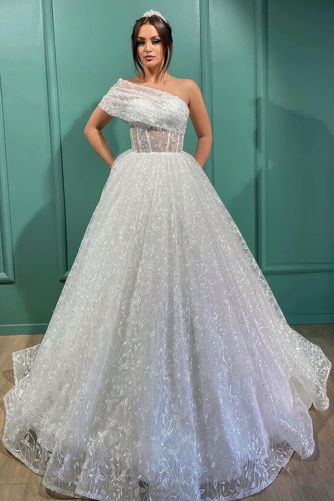 Gorgeous Long A-line One Shoulder Glitter Wedding Dress