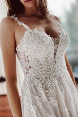 Elegant Long A-line Sweetheart Tulle Lace Wedding Dress with Slit