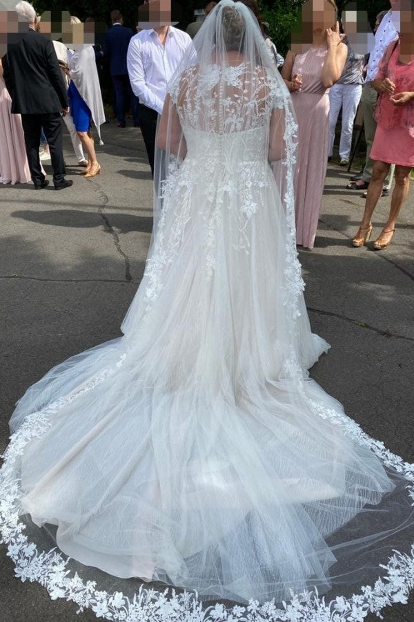 Plus Size Long A-line Sweetheart Tulle Wedding Dresses with Applique Lace