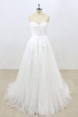 Long A-line Sweetheart Tulle Strapless Lace Wedding Dress