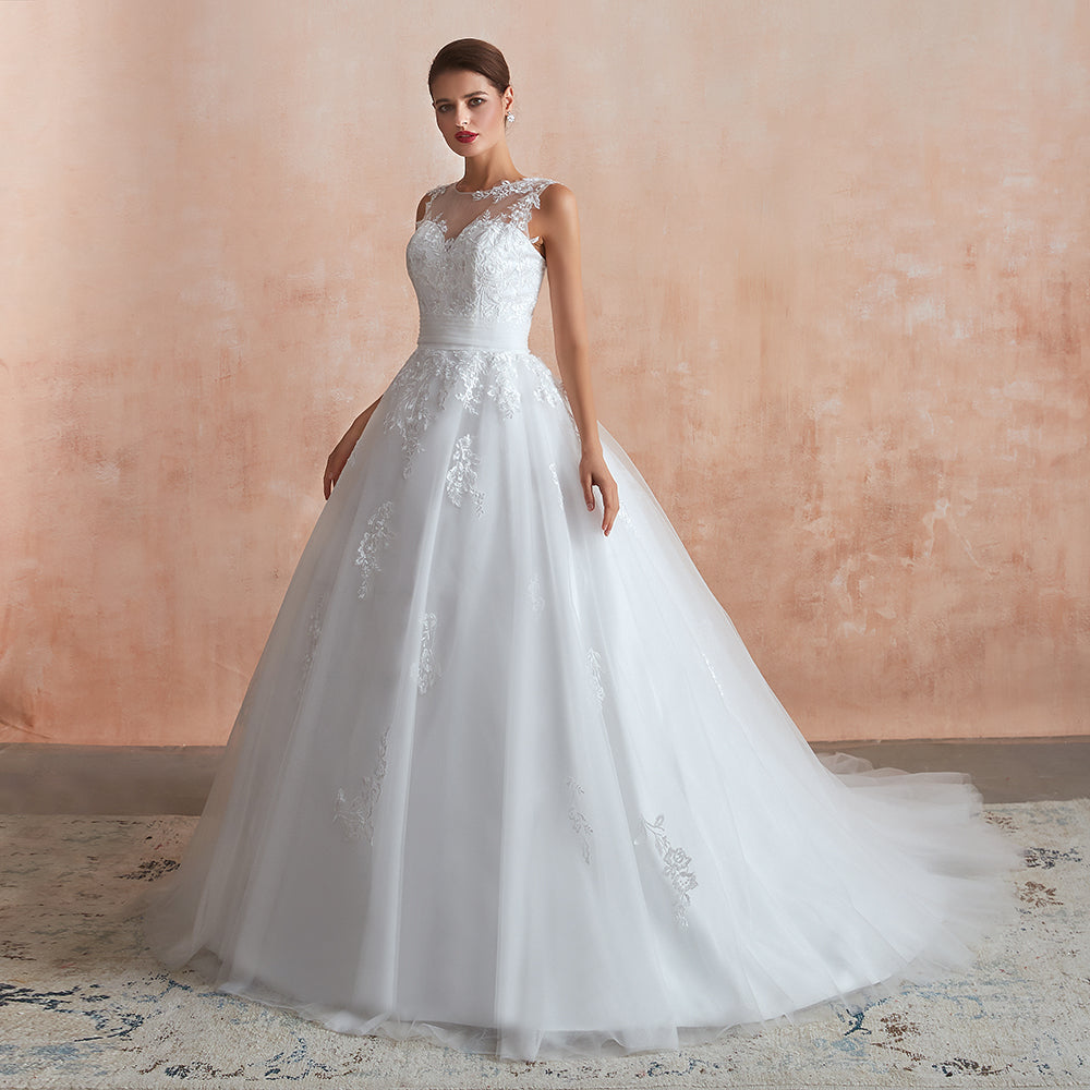 Long Ball Gown Appliques Lace Tulle Wedding Dress