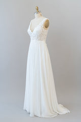 Long V-neck Appliques Lace Chiffon A-line Wedding Dress