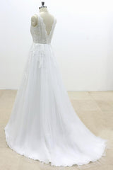 Long Ruffle V-neck Appliques Tulle A-line Wedding Dress