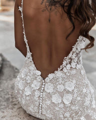 Elegant Long Mermaid V-neck Floral Lace Backless Wedding Dress