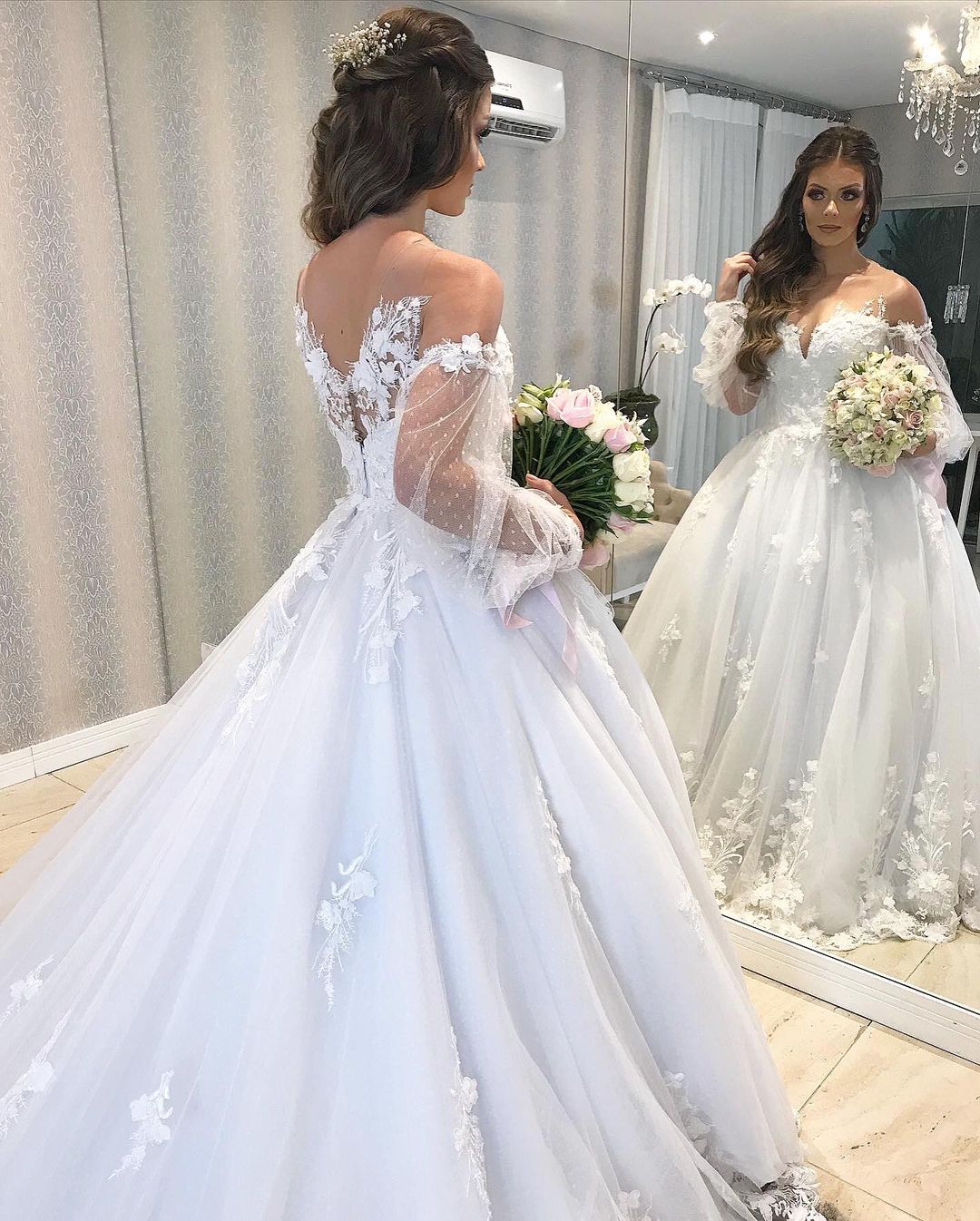 Elegant Long A-line Princess Off the Shoulder Tulle Wedding Dress with Bubble Sleeves