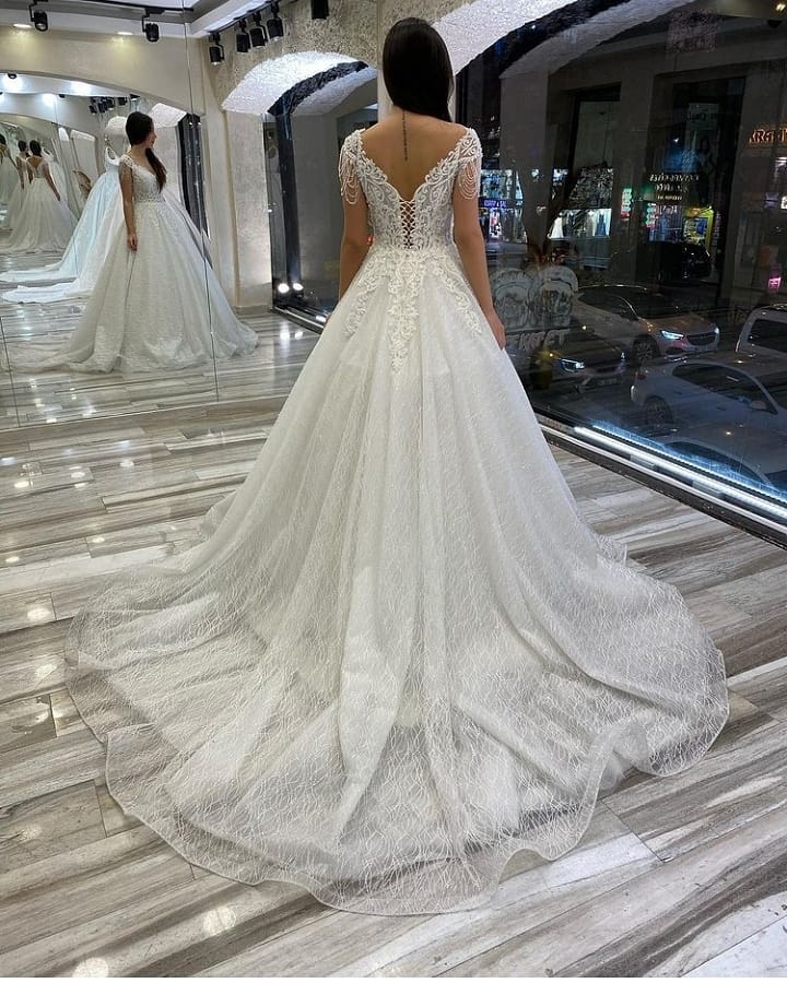 Elegant Long A-Line Sequins Appliques Lace Sweetheart Backless Train Wedding Dresses