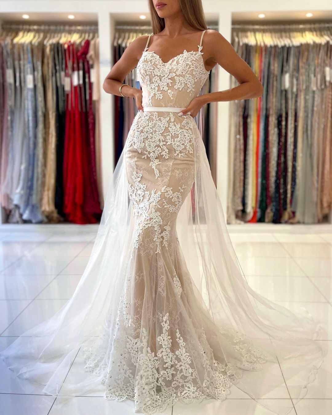 Beautiful Long Mermaid Sweetheart Spaghetti Straps Lace Prom Dress