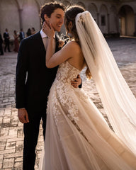 Charming Long Sweetheart Backless Train A-Line Tulle Floral Lace Wedding Dress