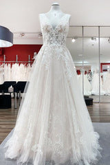 Modest Long A-line Deep V-neck Open Back Tulle Wedding Dress with Appliques Lace